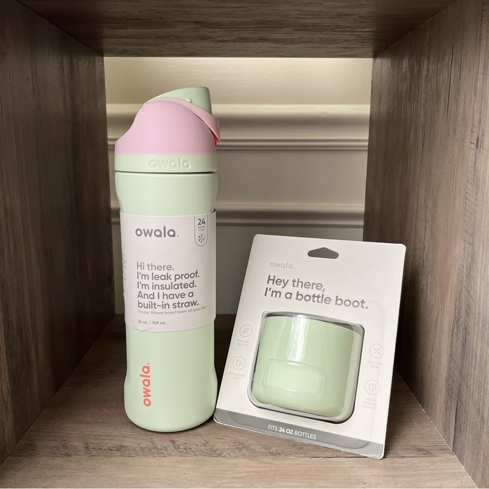Owala Pink & Mint 24oz Water Bottle
